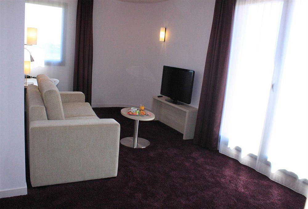 Brit Hotel Vendee Mer Les Achards  Exterior foto