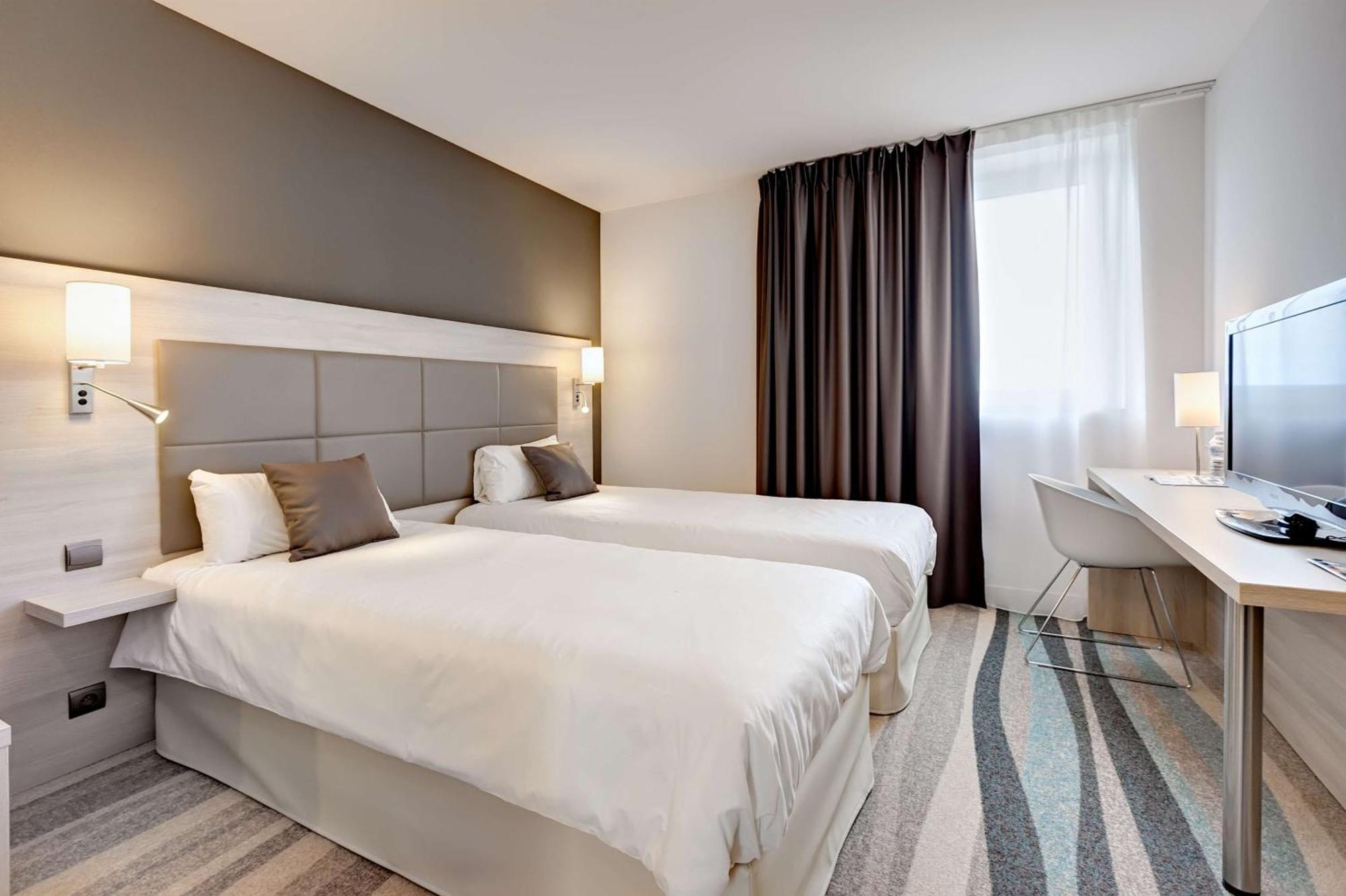 Brit Hotel Vendee Mer Les Achards  Exterior foto